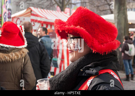 Berlin, Deutschland. 19. Februar 2017. Karnevalsumzug. Berlin, Deutschland. Bildnachweis: Michael Koenig/Alamy Live-Nachrichten Stockfoto