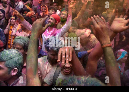 Holi Feierlichkeiten in Vrindavan, Indien Stockfoto