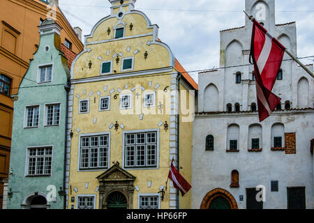 Historische Häuser, bekannt als die drei Brüder, Maza Pils Straße, Riga, Lettland Stockfoto