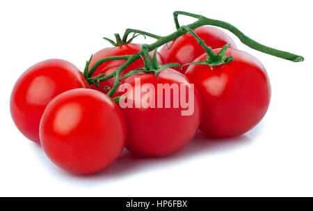 Reife frische Kirschtomaten auf AST isoliert auf weißem Hintergrund. Saftige Bio Cherry-Tomaten Stockfoto