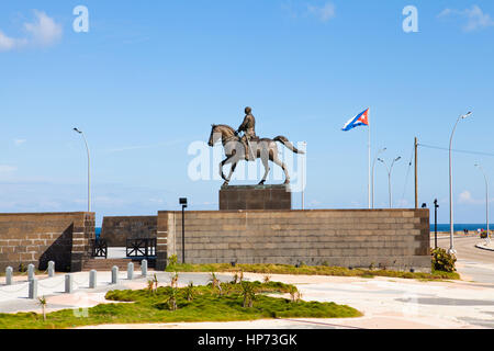 Havanna, Kuba - 11. Dezember 2016: Calixto García Denkmal. Das Hotel liegt im Stadtteil Vedado Stockfoto