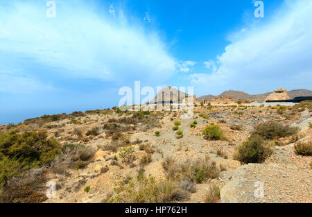 Sommer Mittelmeerküste und Castillitos Bateria. Blick vom Tinoso Kap (Cartagena, Spanien). Stockfoto