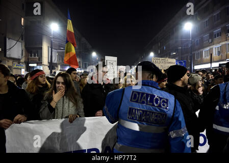 CLUJ-NAPOCA, Rumänien - 4. Februar 2017: mehr als 50.000 Menschen protestieren gegen die rumänische Regierung Pläne zu verzeihen oder reduzieren Sie Sätze von c Stockfoto