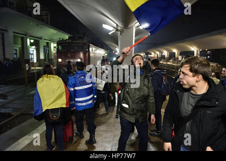 CLUJ-NAPOCA, Rumänien - 4. Februar 2017: mehr als 50.000 Menschen protestieren gegen die rumänische Regierung Pläne zu verzeihen oder reduzieren Sie Sätze von c Stockfoto