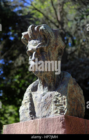 Albert Schweitzer Museum, Friedensnobelpreisträger 1954, Skulptur. Kaysersberg, Elsass, Frankreich Stockfoto