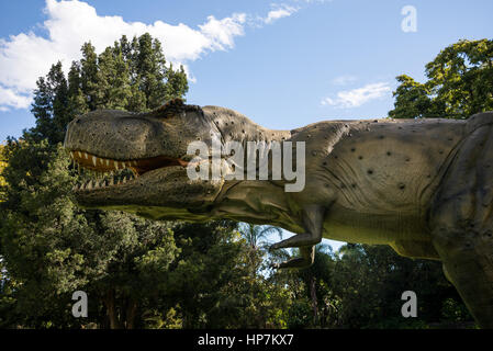 Tyrannosaurus Rex brüllend im Zoo von Perth im Rahmen der Zoorassic Ausstellung Stockfoto