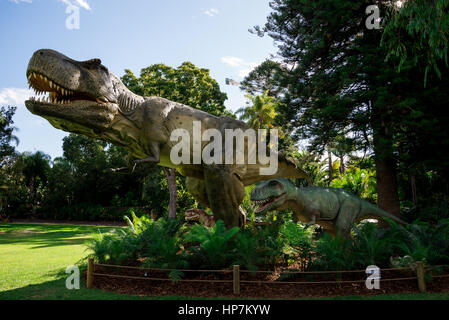 Tyrannosaurus Rex-Familie im Zoo von Perth im Rahmen der Zoorassic Ausstellung Stockfoto