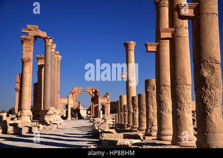 Palmyra, Syrien - 10. Oktober 2010: Die Ruinen der antiken Stadt Palmyra vor dem Krieg. Stockfoto