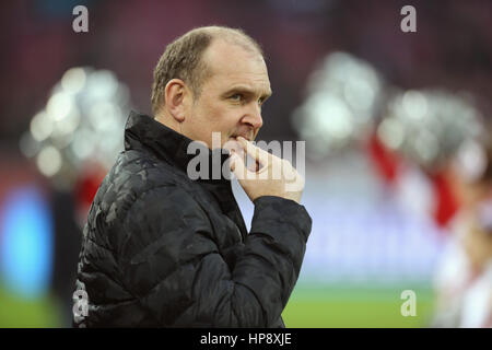 Köln, Deutschland, 19. Februar 2017, Bundesliga-Spieltag 21, 1. FC Köln - FC Schalke 04: Sportdirector Jörg Schmadtke (Köln).                        © Jürgen Schwarz/Alamy Live-Nachrichten Stockfoto