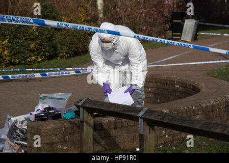 Brentwood, Essex 20. Februar 2017 Polizei und forensische Untersuchungen weiter an der Brentwood Centre folgendes behauptet "Gangland" schießen. Bildnachweis: Ian Davidson/Alamy Live-Nachrichten Stockfoto