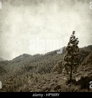 strukturierten alten Papierhintergrund mit zentralen Gran Canaria Landschaft Stockfoto