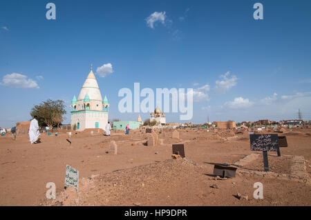 SUDAN, OMDURMAN: Jeden Freitag die Sufis von Omdurman, die andere Hälfte des nördlichen Sudan Hauptstadt Khartum, sammeln für ihre "Dhikr" - singen und tanzen Stockfoto