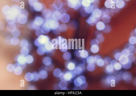 Weiche Farbe Bokeh. Weiße Kreise auf Hintergrund. Verschwommene weiße Kreise. Soft-Fokus-Hintergrund. Stockfoto