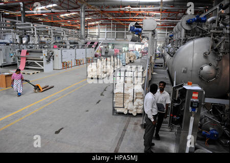 Indien, Tamil Nadu, Tirupur, Fairtrade-Textil-Fabrik, sterben Einheit Cotton Blossom India Ltd., Stoff sterben Maschine Stockfoto