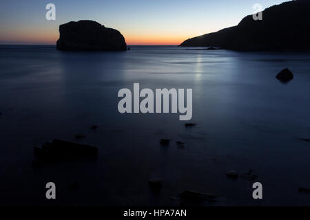 Küste bei San Juan de gaztelugatxe Stockfoto