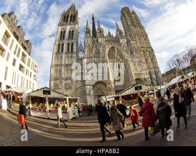 Front aus dem 12. Jahrhundert Kathedrale in Rouen, Normandie, Frankreich Stockfoto