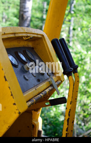 Crawler Dozer Kontrollen und Wisco Detail Stockfoto