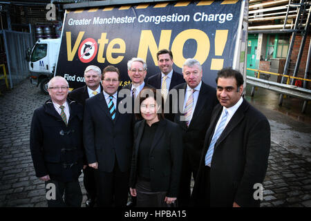 Cross-Party-Support für die Abstimmung nicht zu den Staus ist kostenlos an Hydes Brauerei Manchester gezeigt. Stockfoto