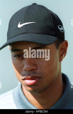 TIGER WOODS USA NISSAN OPEN BRENTWOOD LOS ANGELES USA 21. Februar 2001 Stockfoto