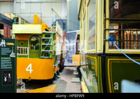 Straßenbahnen in Crich Tramway museum Stockfoto