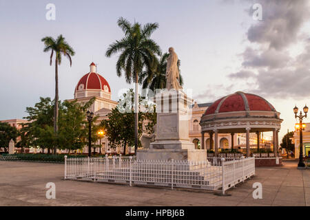 Statuen im Parque Jose Marti, Cienfuegos, Kuba Stockfoto