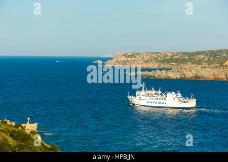 Saremar-Fähre navigiert von Santa Teresa di Gallura, Sardinien Norditalien, Bonifaccio Korsika Stockfoto