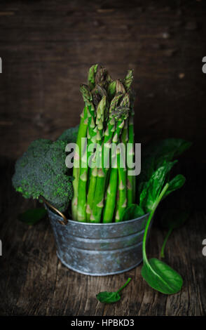 Frisches grünes Gemüse Stockfoto