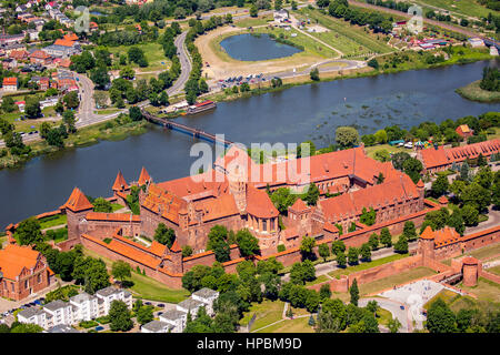 Marienburg-Schloss-Anlage, Backsteingotik, Fluss Nogat, Marienburg Stadt, Sitz des Hochmeisters des Deutschen Ordens, Deutschordens, Pomorskie, Pol Stockfoto