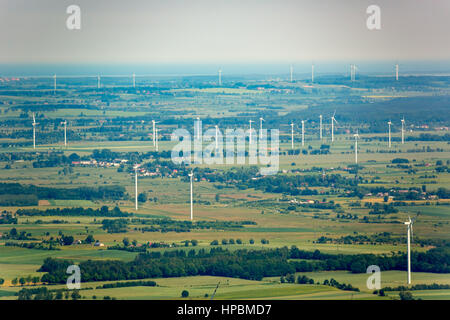 Windpark, Wind-Turbinen, Wierciszewo, Wandhagen, Pommern, Ostsee, Województwo Zachodniopomorskie, Polen Stockfoto
