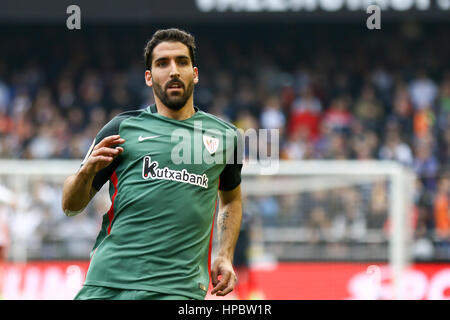 Valencia, Spanien. 19. Februar 2017. Raul Garcia Athletich Club of Bilbao während des Spiels der Primera División zwischen Valencia CF und Athletic Club Bilbao im Mestalla-Stadion in Valencia, Spanien. 19. Februar 2017 - Foto: Julio J. Jimenez / AFP7 Credit: Oscar J Barroso/Alamy Live-Nachrichten Stockfoto