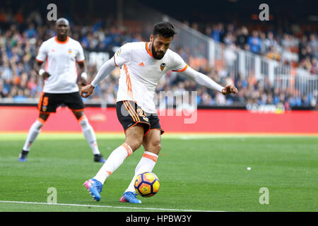 Valencia, Spanien. 19. Februar 2017. Ezequiel Garay von Valencia CF während des Spiels der Primera División zwischen Valencia CF und Athletic Club Bilbao im Mestalla-Stadion in Valencia, Spanien. 19. Februar 2017 - Foto: Julio J. Jimenez / AFP7 Credit: Oscar J Barroso/Alamy Live-Nachrichten Stockfoto