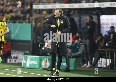 Dortmund, Deutschland. 8. Februar 2017. Thomas Tuchel (Dortmund) Fußball: Deutsch "DFB Pokal" 3. Runde Match zwischen Borussia Dortmund 1-1 Hertha BSC im Signal Iduna Park in Dortmund, Deutschland. Bildnachweis: Mutsu Kawamori/AFLO/Alamy Live-Nachrichten Stockfoto