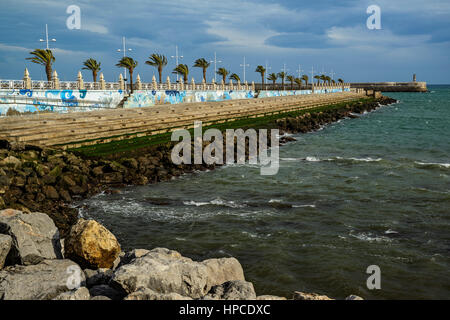 Rekonstruktion des Solarium Standes der Hafen von Castro Urdiales, Kantabrien, Spanien. Stockfoto