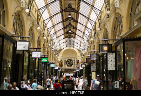 Die Royal Arcade ist eine historische Einkaufspassage eröffnete im Jahr 1870 in Zentral-Melbourne, Australien. Stockfoto