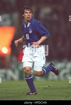 GIANFRANCO ZOLA Italien & CHELSEA FC 14. Februar 1997 Stockfoto