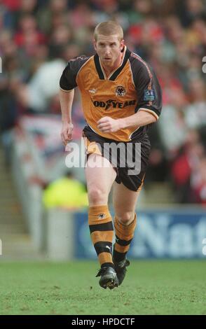 IWAN ROBERTS WOLVERHAMPTON WANDERERS FC 24. Februar 1997 Stockfoto