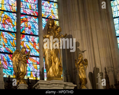 Kapelle der Jungfrau Maria, Kathedrale Saint-Pierre-et-Saint-Paul, Nantes, Frankreich Stockfoto