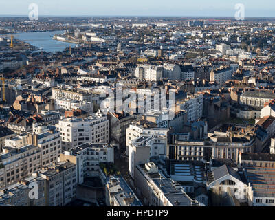 Die Stadt Nantes von der Oberseite der 'Tour Bretagne" gesehen. Stockfoto