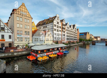 Danzig, moderne Giebelhäuser, Altstadt, boat Restaurant, Danzig, Pomorskie, Pommersche Woiwodschaft, Polen Stockfoto