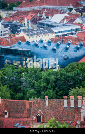 Dächer der Stadt und des Kunsthaus Graz Kunstmuseum, Blick vom Schlossberg, Schlossberg, Graz, Österreich Stockfoto