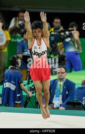 Rio De Janeiro, Brasilien. 8. August 2016. Rio De Janeiro, Brasilien. 8. August 2016. Kenzo Shirai. (JPN) Preforms auf dem Bodenturnen Stockfoto