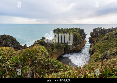 Sandsteinfelsen, rock Formation Pancake Rocks, Paparoa Nationalpark, Punakaiki, Westküste, Southland, Neuseeland Stockfoto