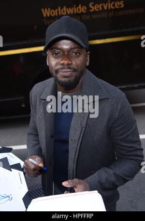 New York, NY, USA. 21. Februar 2017. Daniel Kaluuya unterwegs für Promi-Schnappschüsse - di, New York, NY 21. Februar 2017. Bildnachweis: Derek Sturm/Everett Collection/Alamy Live-Nachrichten Stockfoto