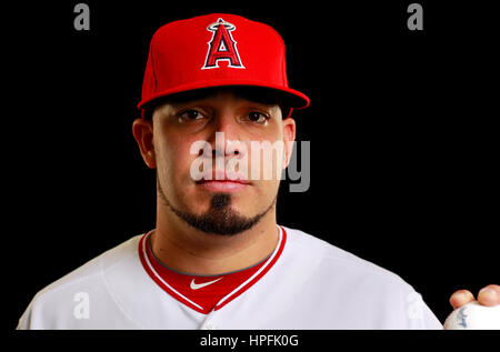 Tempe, AZ, USA. 21. Februar 2017. TEMPE, AZ - FEB. 21, 2017 - Los Angeles Angels of Anaheim Krug Jose Alvarez. Bildnachweis: K.c. Alfred/San Diego Union-Tribune/ZUMA Draht/Alamy Live-Nachrichten Stockfoto