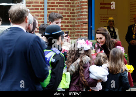 Nebel, Action für Kids, Pontypool, Torfaen, Süd-Wales, UK. 22. Februar 2017. Die Herzogin von Cambridge besucht heute zum ersten Mal seit er Patron im Dezember letzten Jahres. Bildnachweis: Andrew Bartlett/Alamy Live-Nachrichten Stockfoto