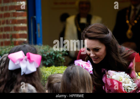 Nebel, Action für Kids, Pontypool, Torfaen, Süd-Wales, UK. 22. Februar 2017. Die Herzogin von Cambridge besucht heute zum ersten Mal seit er Patron im Dezember letzten Jahres. Bildnachweis: Andrew Bartlett/Alamy Live-Nachrichten Stockfoto