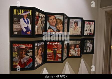 Diana's Kleider auf dem Display @ Kensington Museum 2017…. TRACE Stockfoto