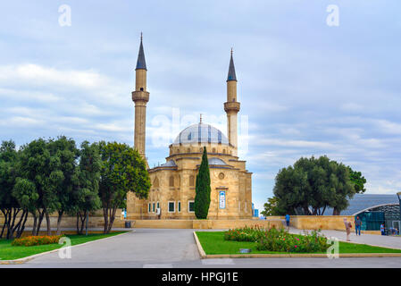 Baku, Aserbaidschan - 11. September 2016: Moschee der Märtyrer oder türkische Moschee in der Nähe der Märtyrer Lane Stockfoto