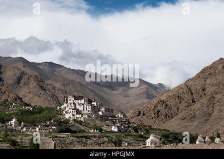 Wichtigsten Kloster in alpinem Gelände von Ladakh Stockfoto