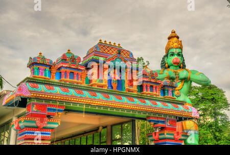 Hindu-Tempel und die Statue von Hanuman im Ramayana Höhle, Batu Caves, Kuala Lumpur Stockfoto